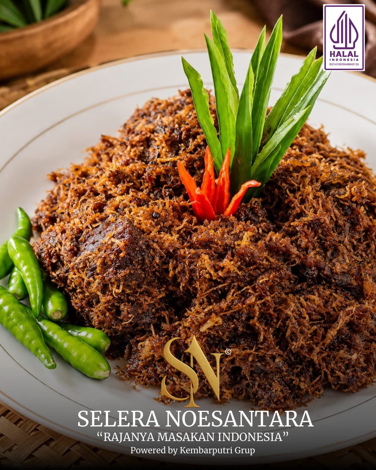 Serundeng daging dengan cabai hijau